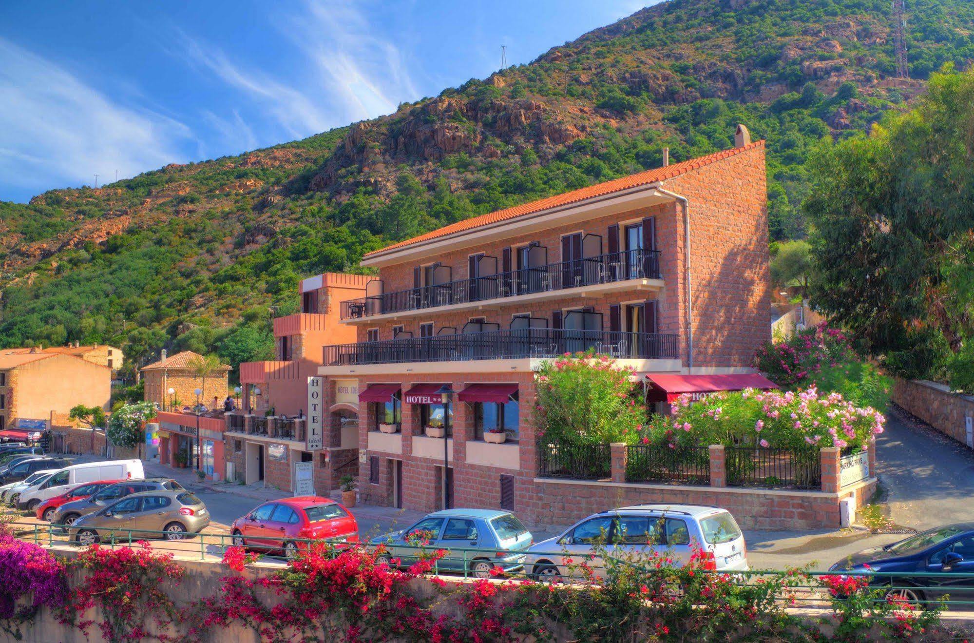 Ideal Hotel